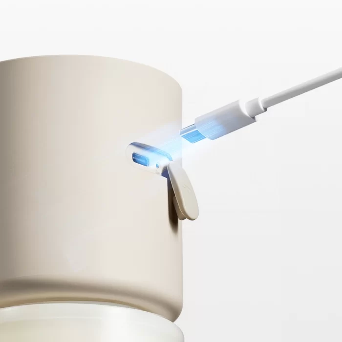 باتری قدرتمند و شارژ Type-C در خوش‌بو کننده هوای هوشمند شیائومی MJXFJ03XW