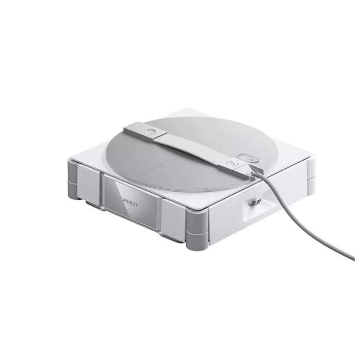 نمای کلی ربات شیشه‌شوی اکووکس WINBOT W3 OMNI به همراه ایستگاه چندمنظوره و کابل ترکیبی در می روبوت