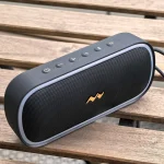 اسپیکر قابل حمل مووا TPEAK S1 با استاندارد مقاومت در برابر آب IPX7